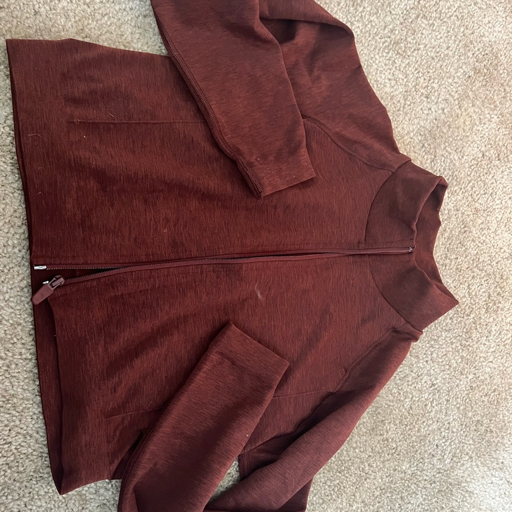 Alphalete amplify jacket dark maroon